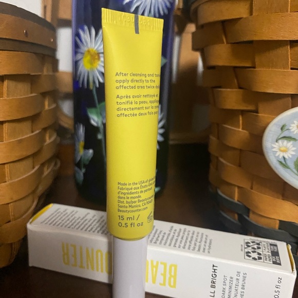 Black Friday Deal🍁
All Bright Dark Spot Minimizer - Beautycounter - Picture 3 of 5